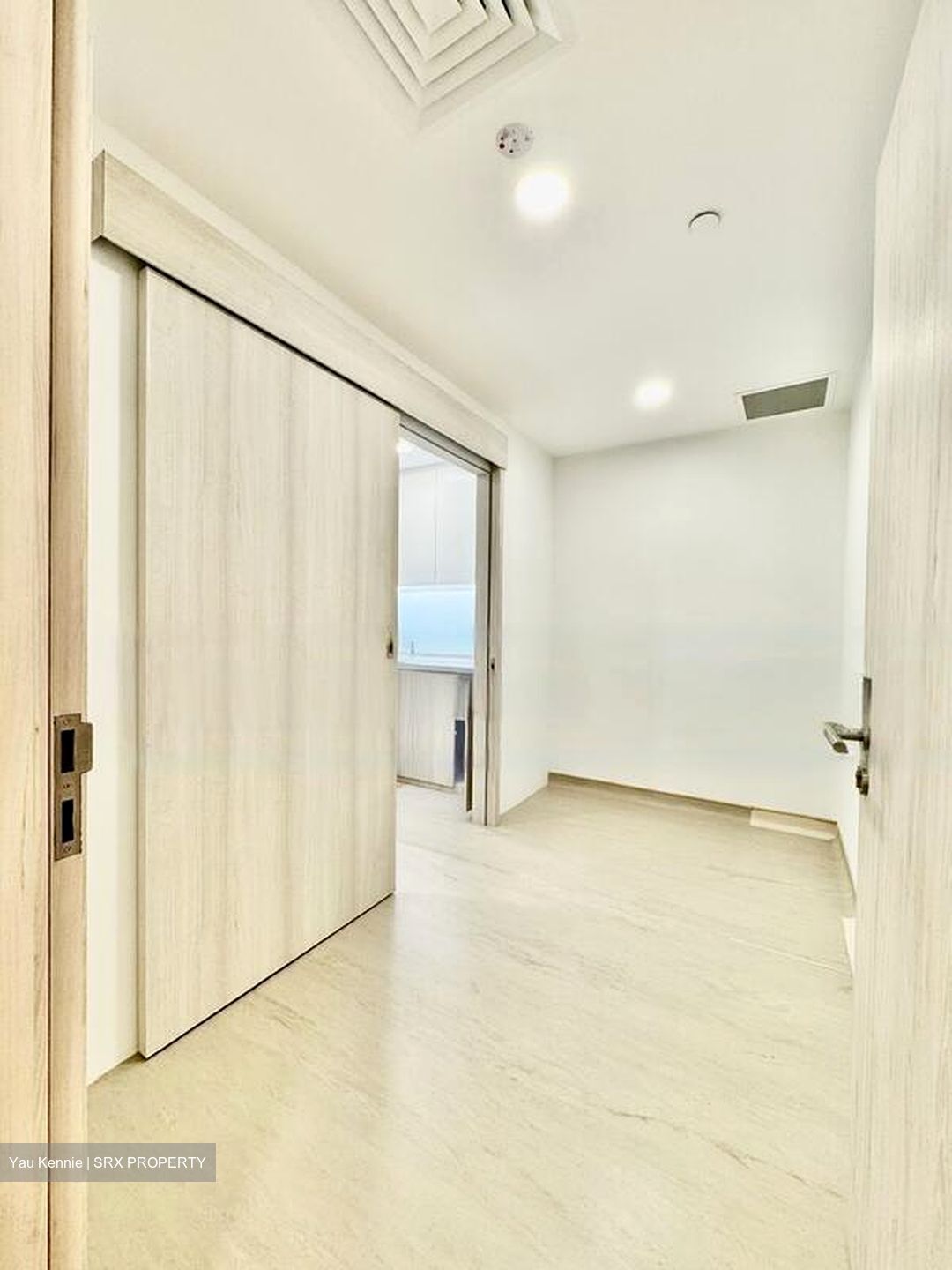 Mount Elizabeth Hospital (D9), Retail #483766001